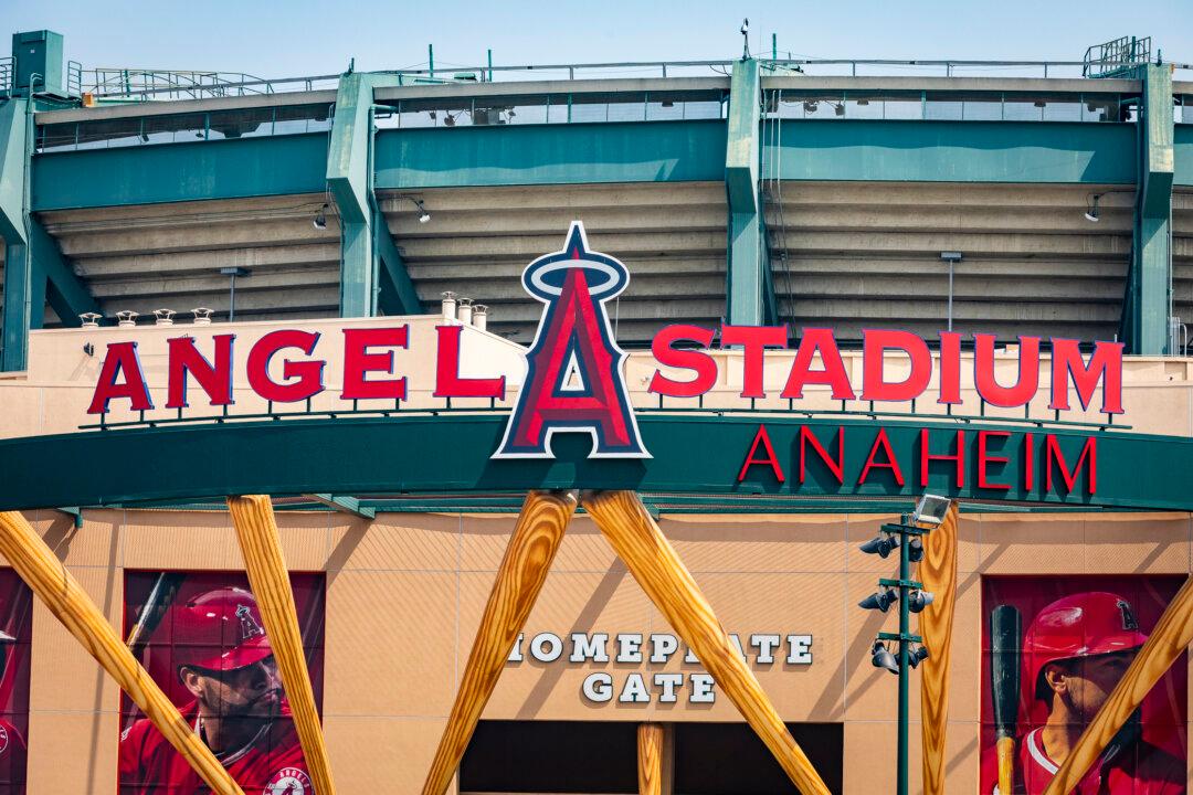 Judge to Dismiss Lawsuit Over Angel Stadium Sale