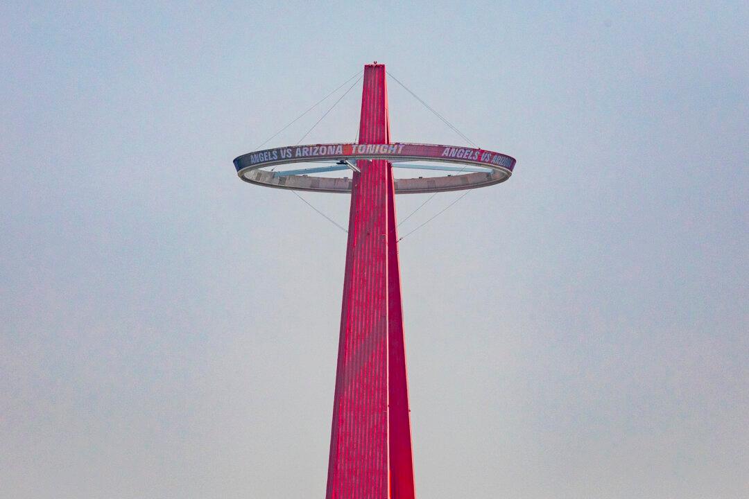 Anaheim Agrees to $96 Million Angel Stadium Sale Settlement