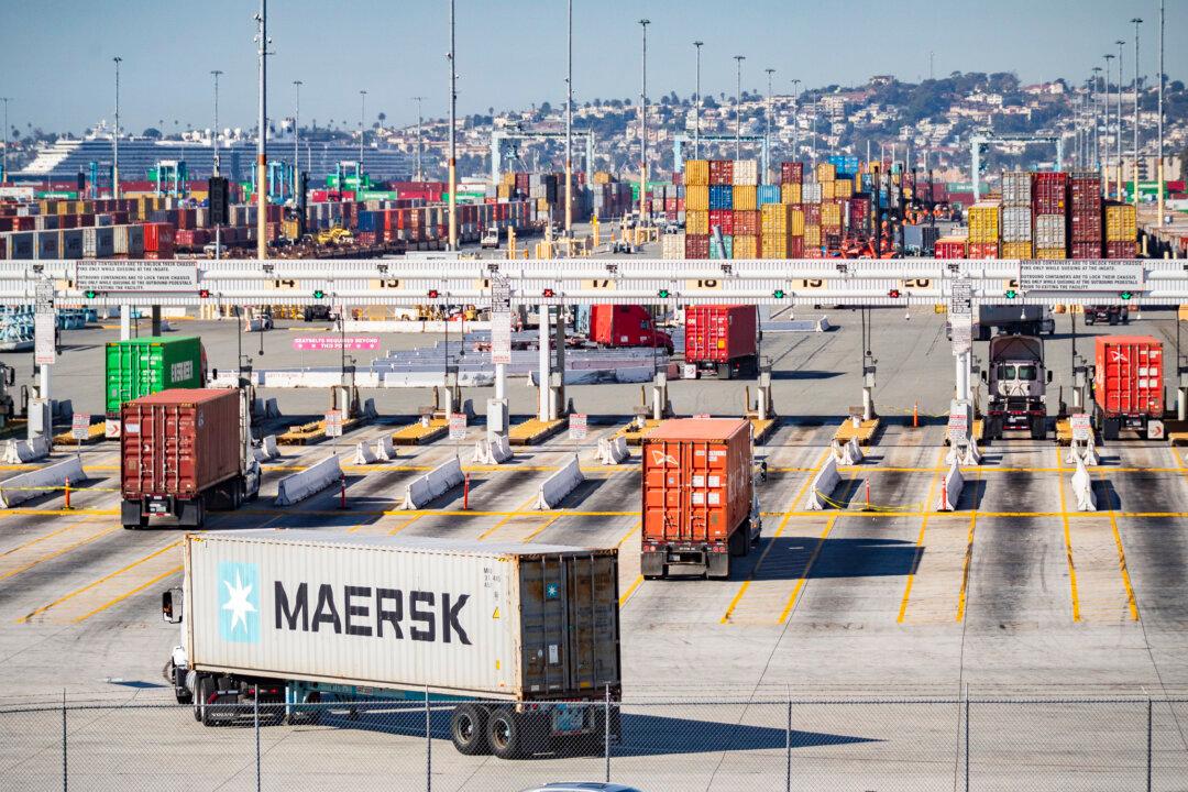 Access to Port of Los Angeles Limited Due to Lithium Battery Fire on Roadway