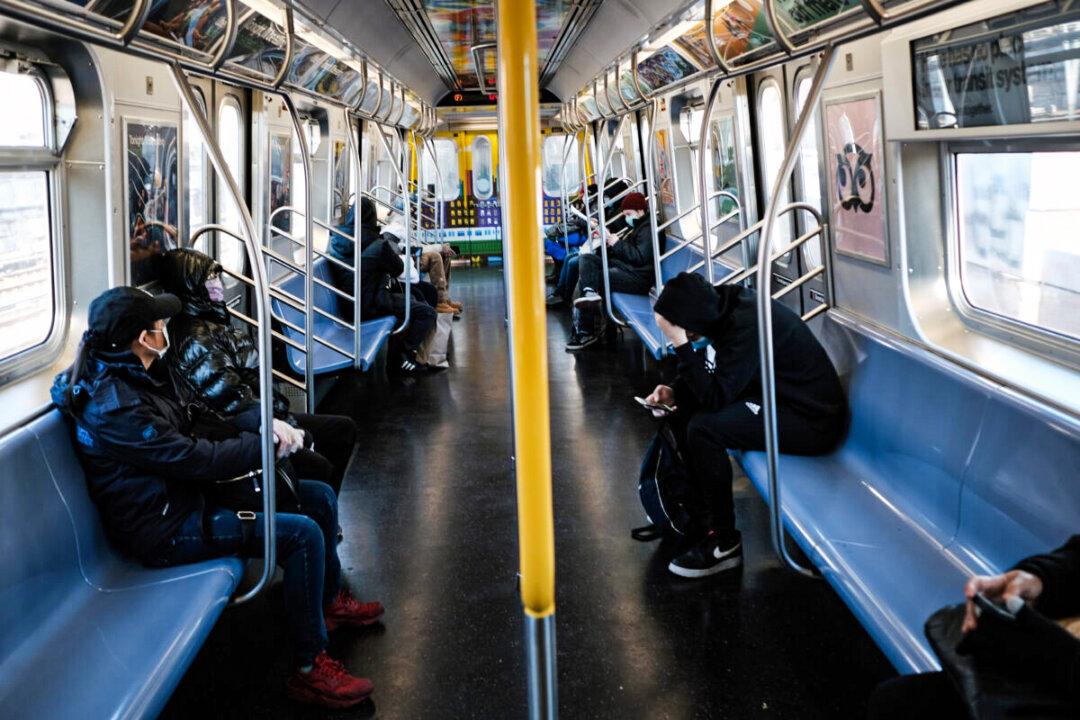 Omicron Disrupts New York City Subway Services