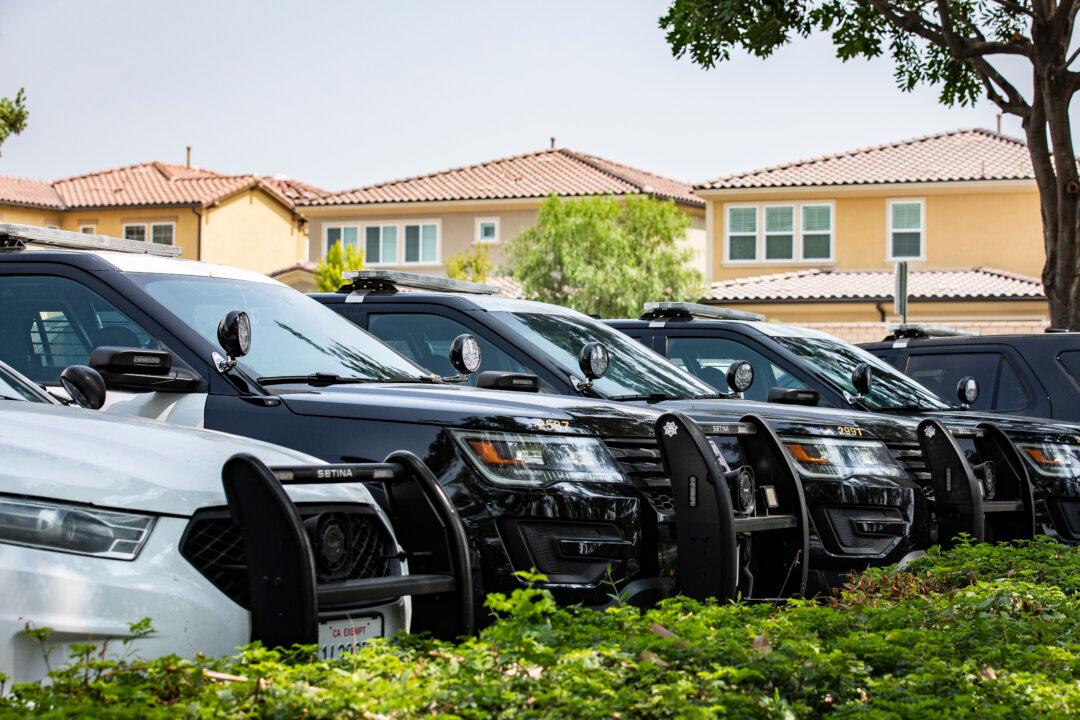 Deputies on Leave After Killing Armed Man During 3-Hour Standoff