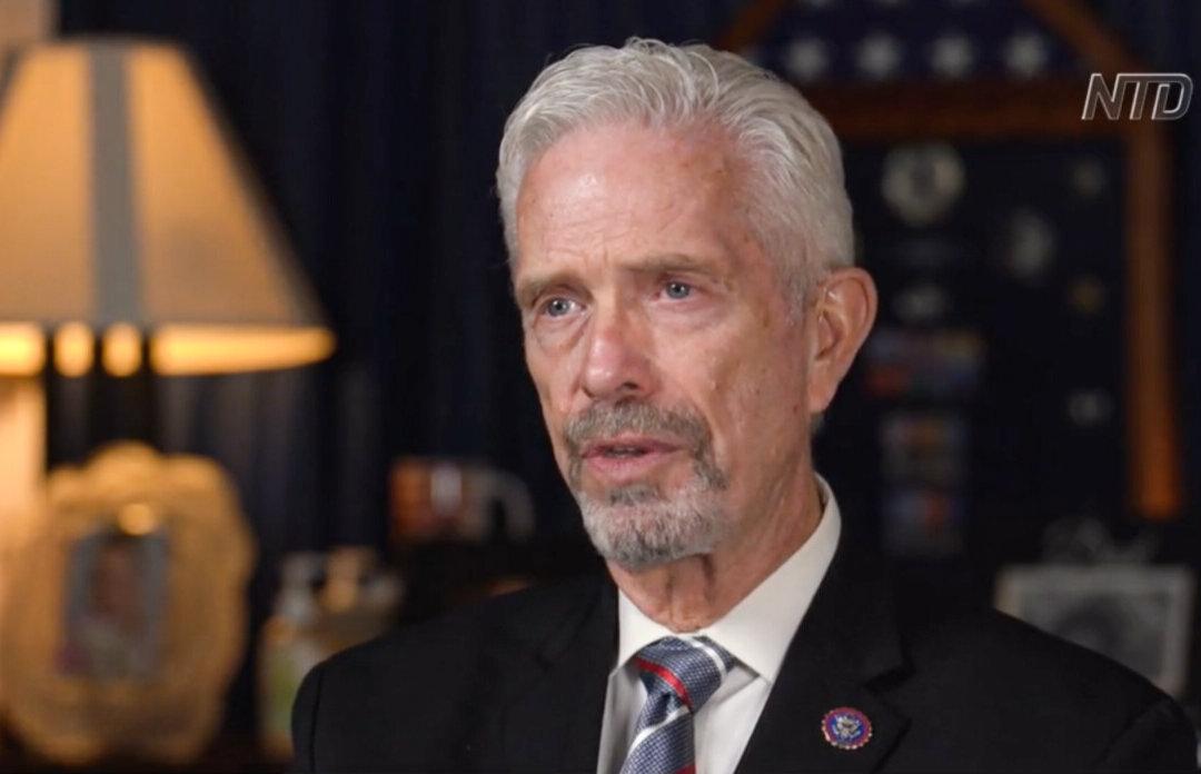 Rep. Johnson Says Biden Must Stop ‘Reckless Spending,’ Foreign Energy Reliance to Reduce Inflation