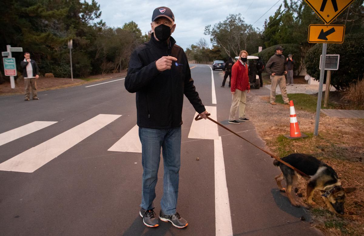 Biden Says He'll Decide on Vaccine Requirement for Domestic Travel When Medical Team Recommends It