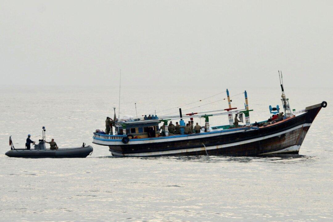 US Navy Seizes $4 Million Worth of Heroin in Arabian Sea