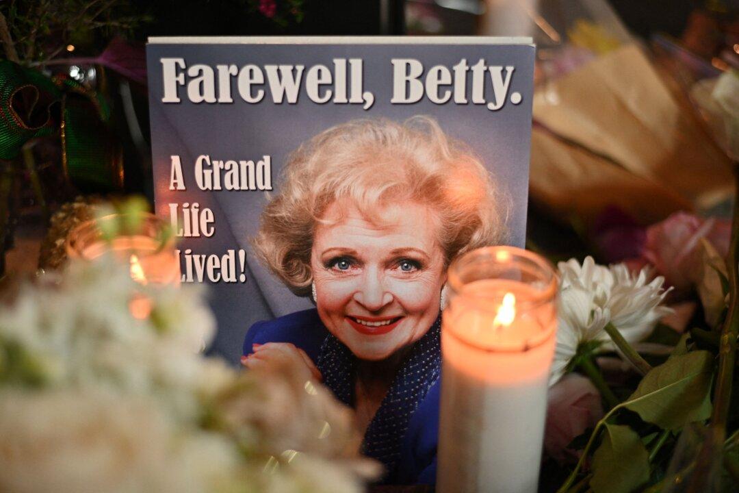 Actors, Comedians, and President React to Betty White’s Death