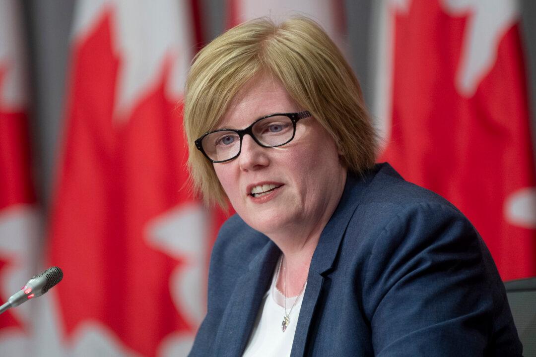 Canada Approved Record Number of Foreign Worker Permits in 2021, Feds Say