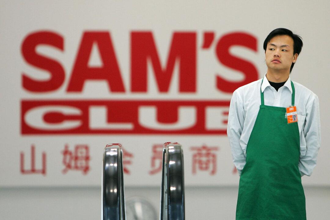 Walmart Faces Backlash in China Over Disappeared Xinjiang Products