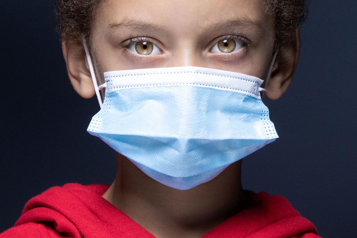 France Imposes Indoor Masking for Ages 6+ to Avoid School Shutdowns