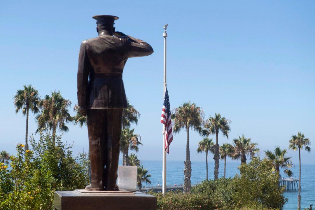 Panel Hears Dueling Versions of Marine Tank’s Fatal Sinking