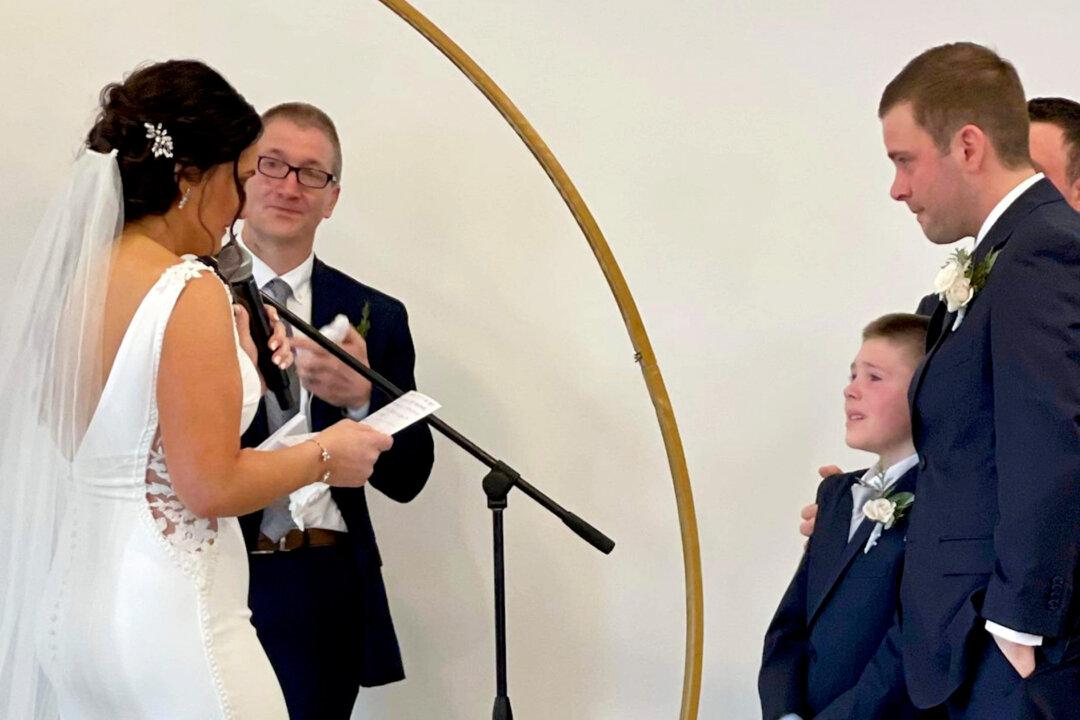 ‘I Promise to Be the Best Stepmom I Can’: Bride Includes Vows to Stepson at Her Wedding