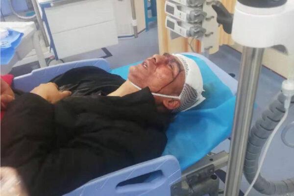 Yan Xingsheng's elderly brother beaten almost to death by local authorities after resisting house demolition in Xiayang village of China's Fujian Province on Dec. 30, 2021. (Courtesy of Yan Xingsheng)