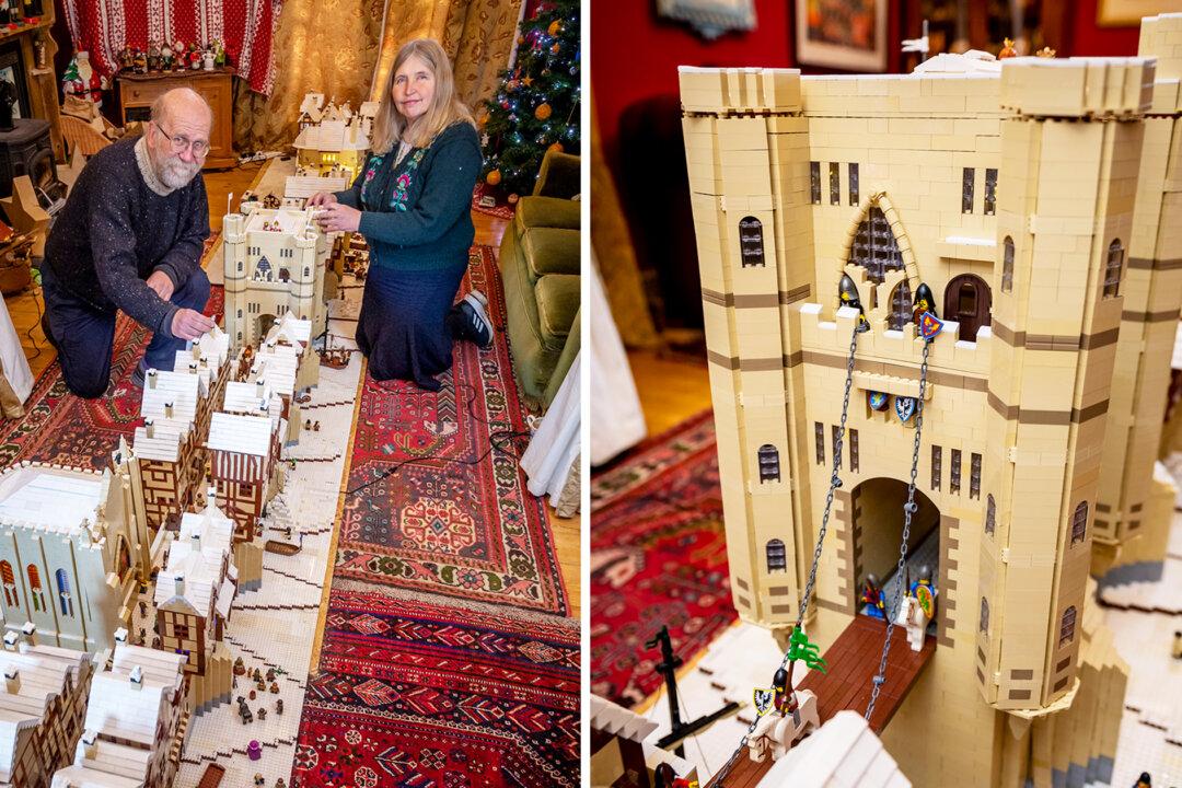 Couple Use 400,000 Lego Bricks to Build Replica of the London Bridge in Their Living Room