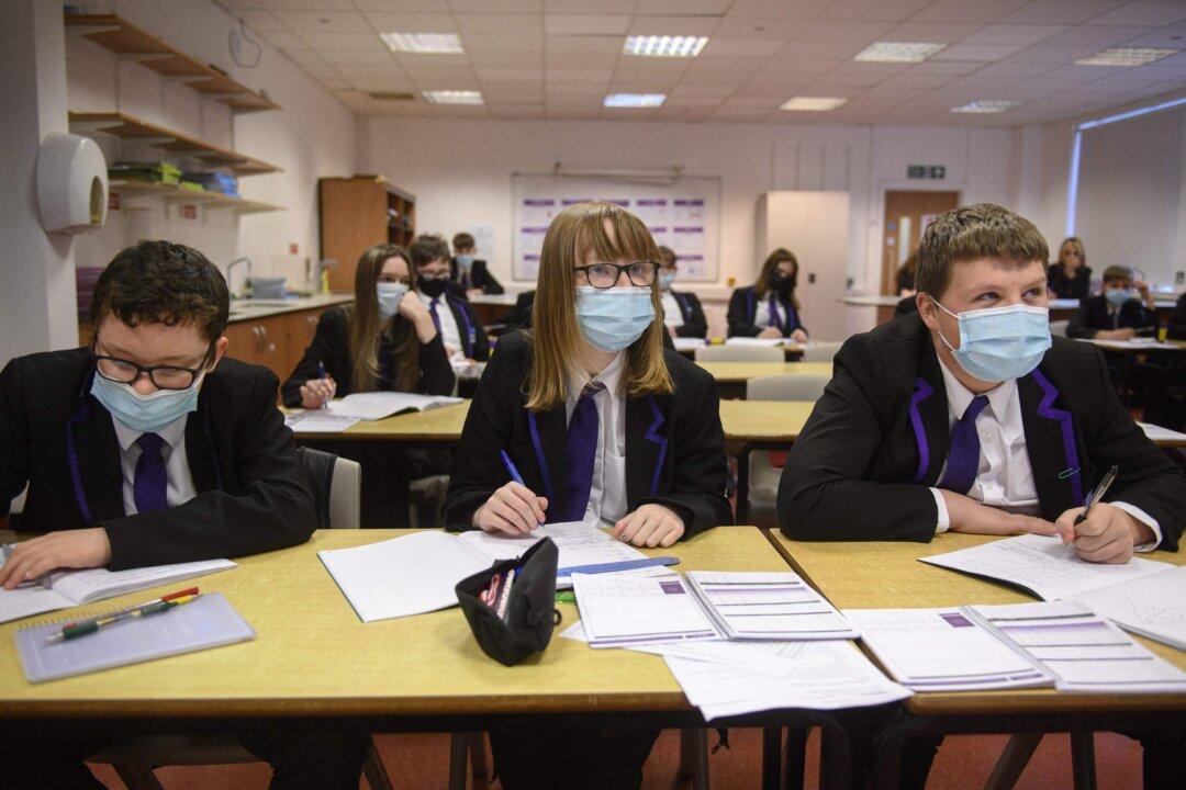 Evidence on Masks in Schools ‘Not Conclusive’: UK Government