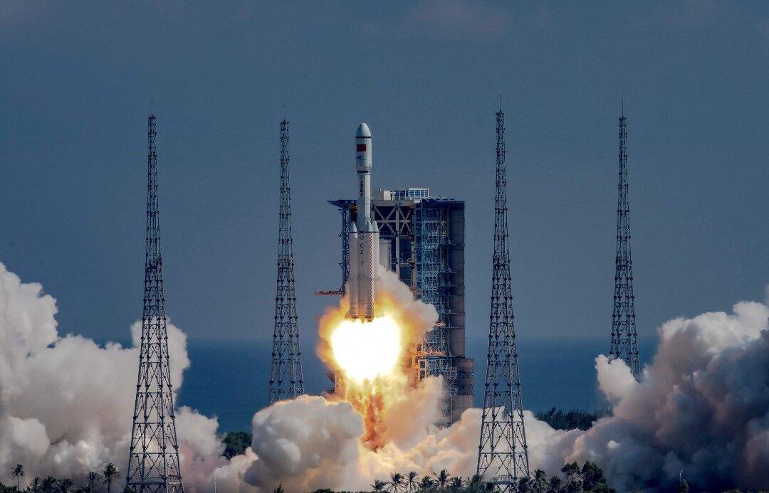 China Seeks Space Dominance With 40 Planned Launches in 2022