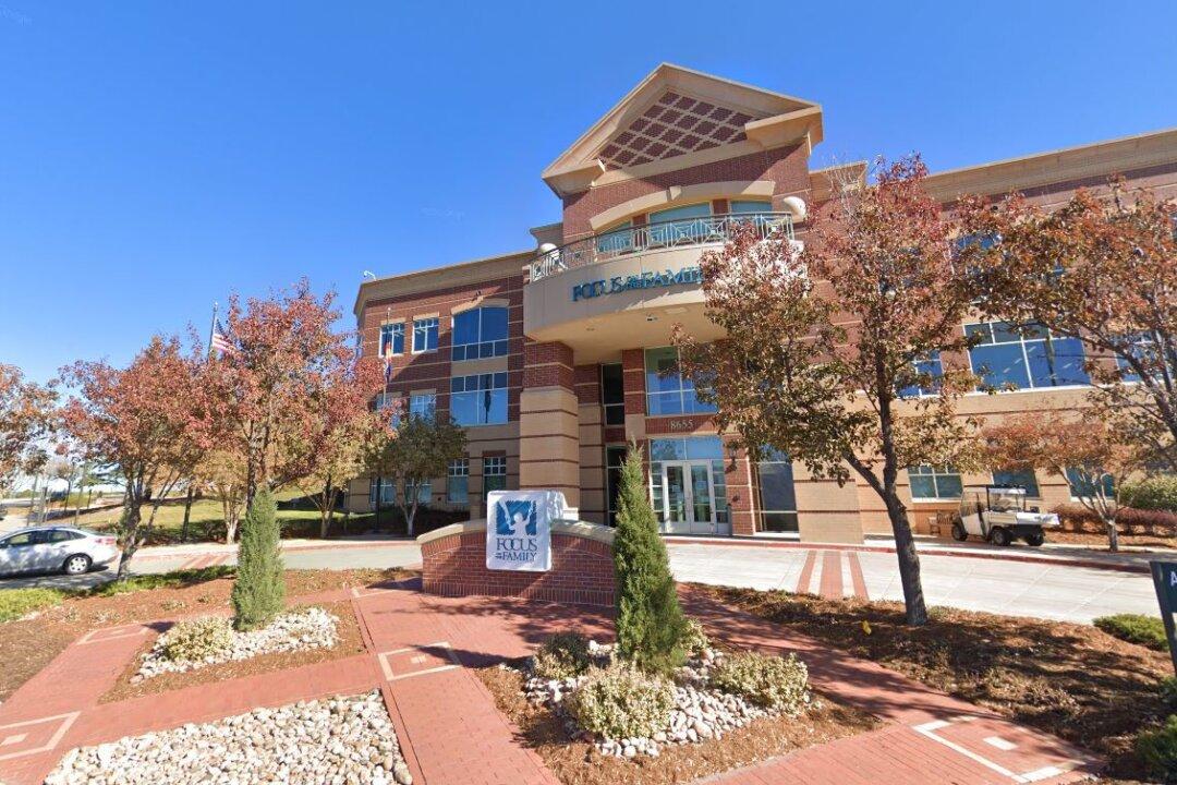 Focus on the Family Defends Imposing Vaccine Mandate to Comply With OSHA Requirements