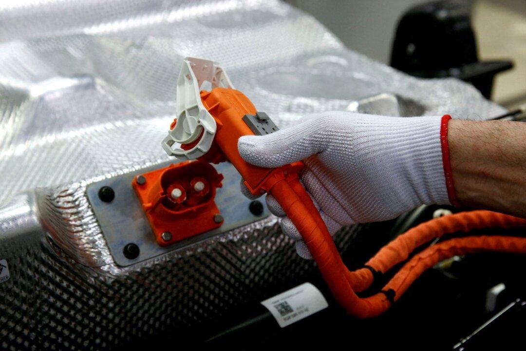 German Industrial Orders Bounce Back on Strong Foreign Demand