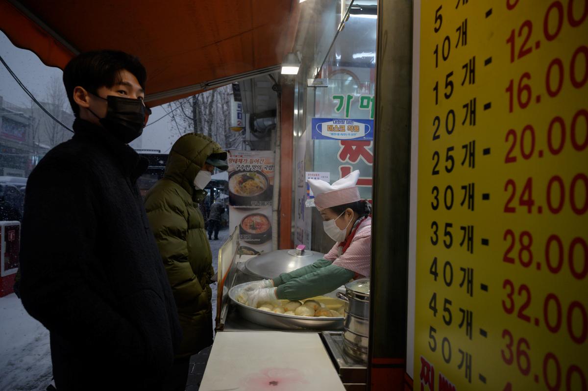 South Korea’s Consumer Price Index Rising at Record Pace Due to Heavy Reliance on Imports From China