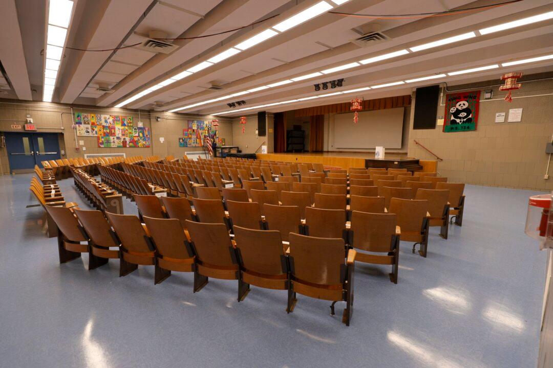 Omicron Explosion Spurs Nationwide Breakdown of Services