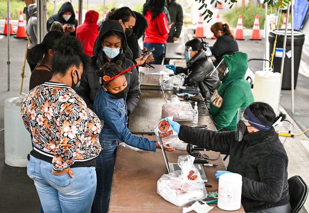 LAUSD Distributes COVID-19 Test Kits Before Students Return to Campus