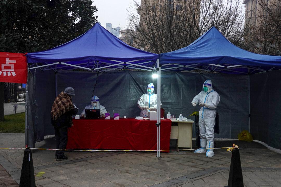 China Dismisses Official Who Criticized Authorities’ Handling of Xi'an Outbreak