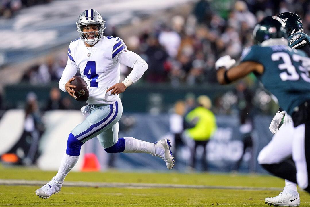 Prescott Throws 5 TD Passes in Cowboys’ Romp Over Eagles