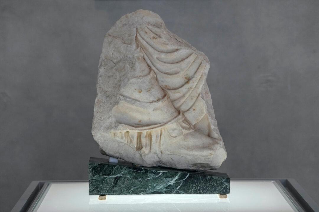 Greece Hopes Marble Foot Will Get UK to Return Sculptures