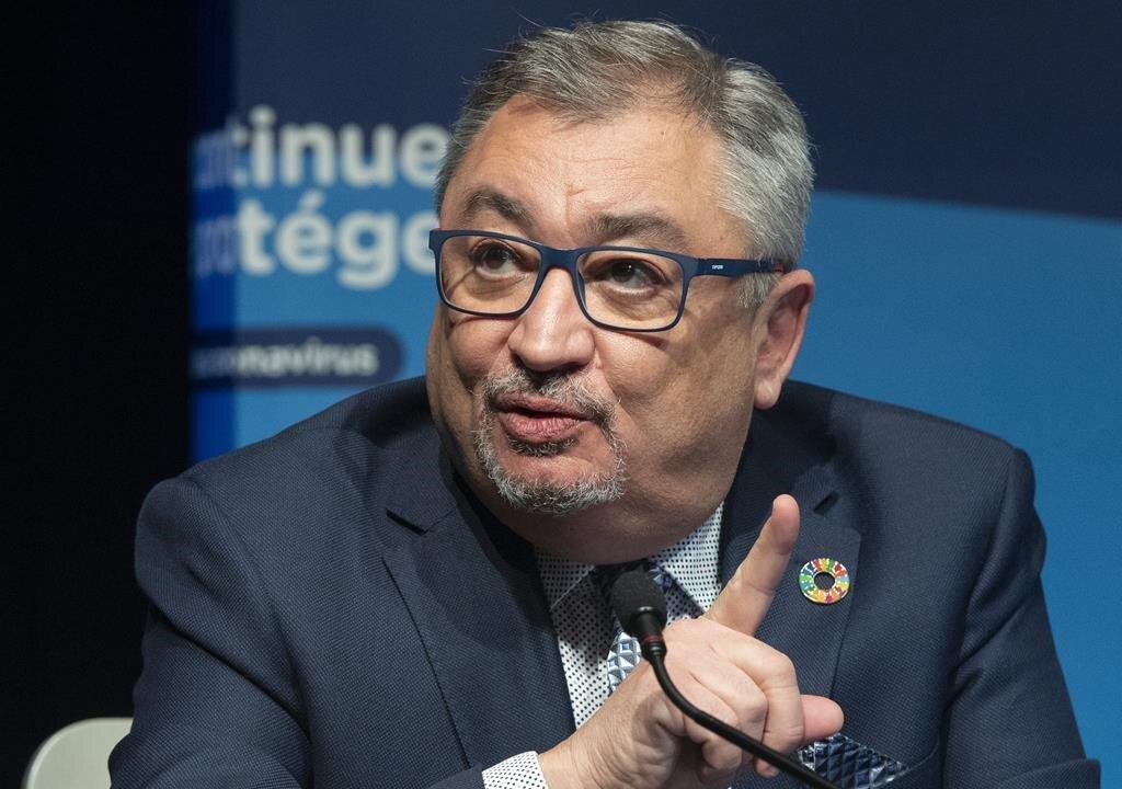 Quebec Public Health Director Resigns, Cities Erosion of Public Opinion Over Measures