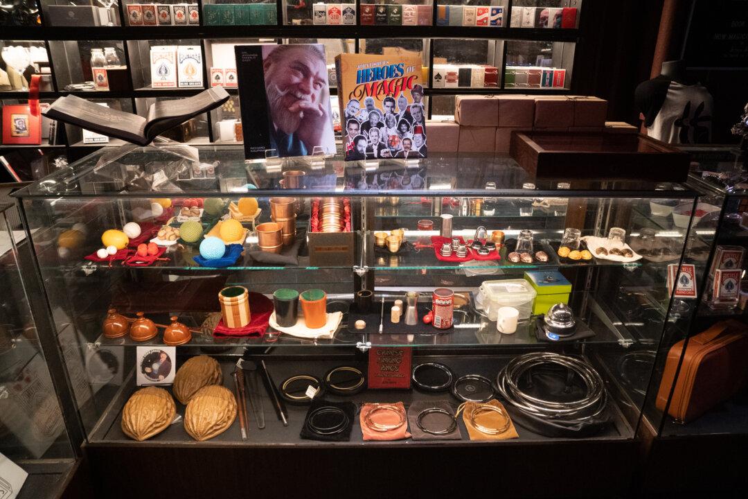 New York’s Magic Shops: No Vanishing Act Just Yet