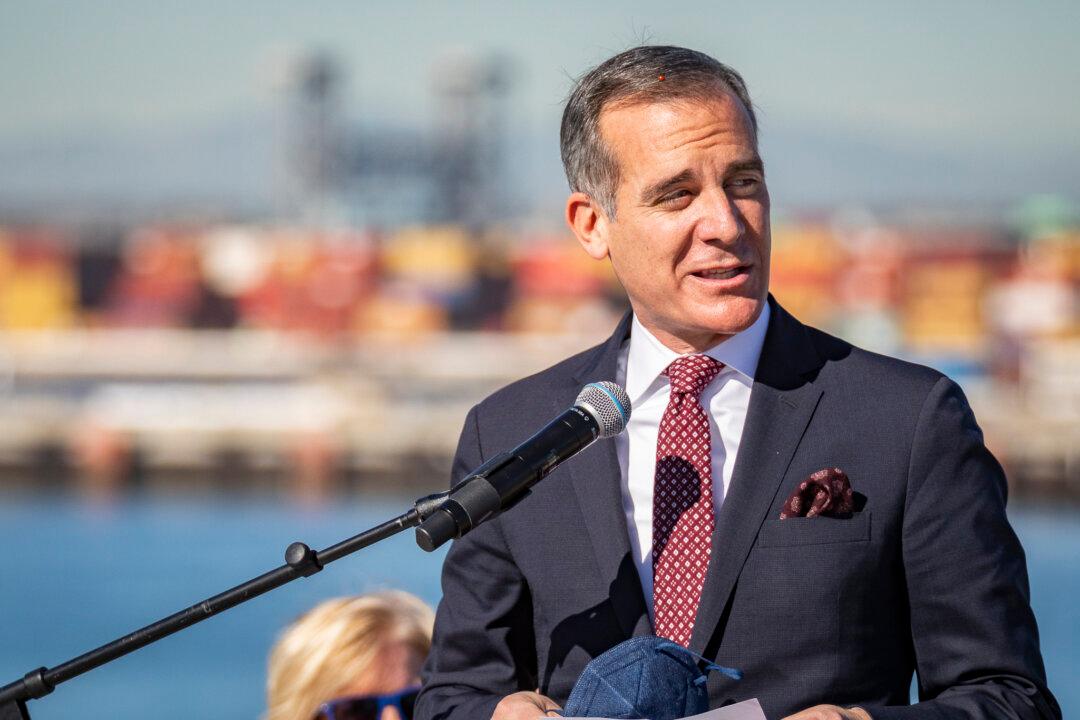 LA Mayor Garcetti Calls Gov. Newsom’s Pause on Homeless Grants ‘Perplexing’