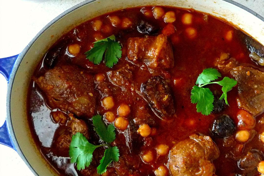 A Recipe for Wanderlust: North African Lamb Stew With Figs and Chickpeas
