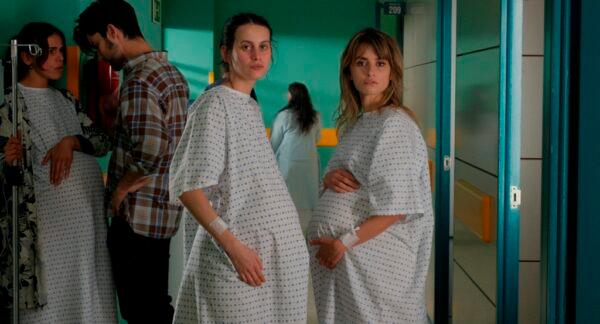 Milena Smit (L) and Penelope Cruz, in "Parallel Mothers." (Sony Pictures Entertainment Iberia)