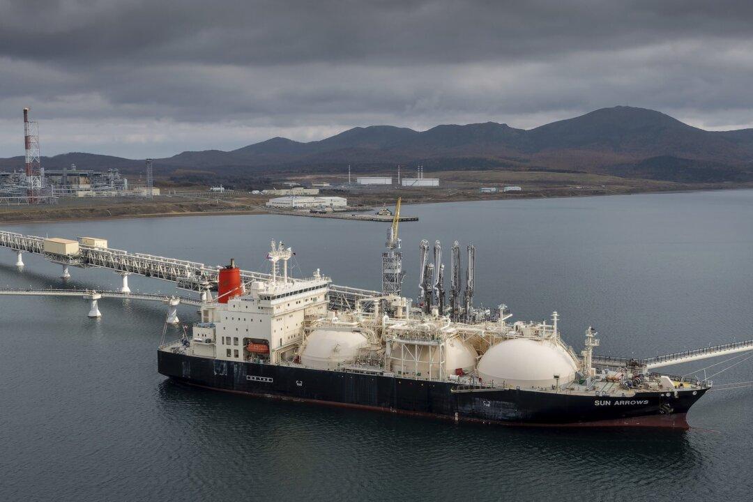 ‘Uncomfortable Truth,’ European Union Can’t Cut Off Russian Energy Supplies: Dutch Prime Minister