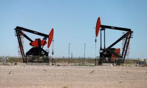 Oil Prices Extend Multi-Month Highs on Supply Concerns