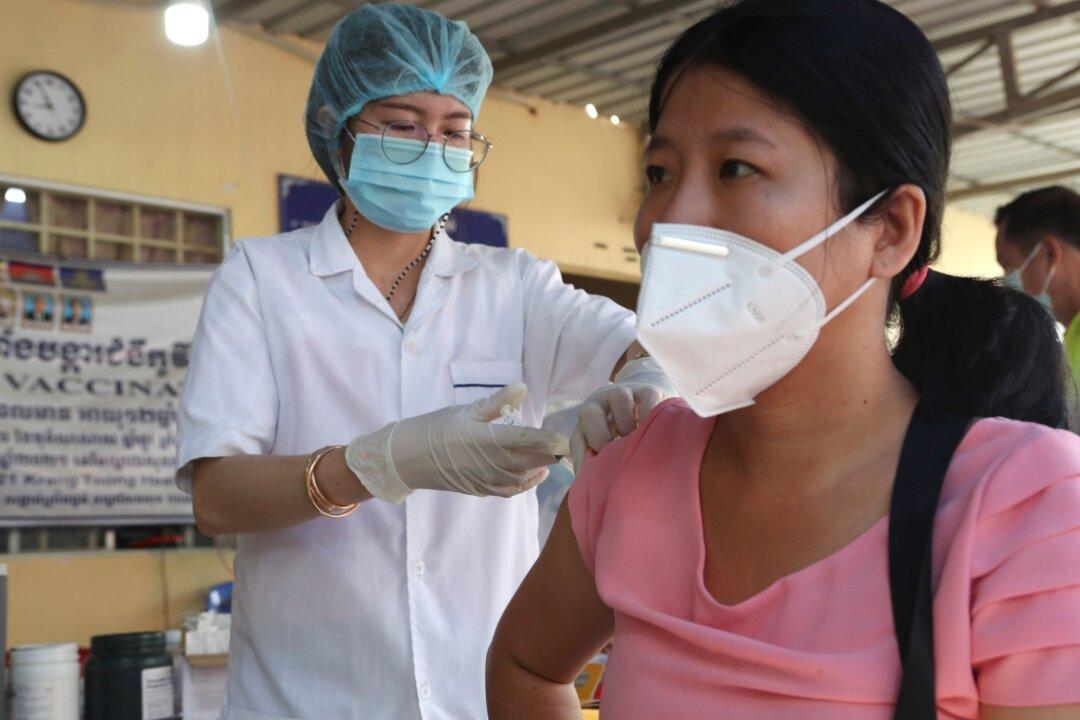 Cambodia Launches 4th Round of COVID-19 Vaccinations