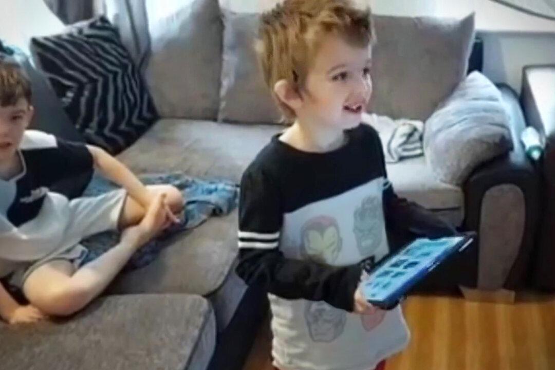 9-Year-Old Boy’s Autistic Kid Brother Can’t Talk, So Older Boy Codes a New App to Help Him Explain Himself