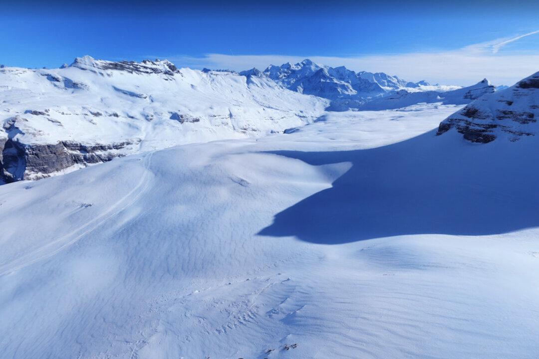 5-Year-Old British Girl ‘Killed in Collision on French Ski Slope’