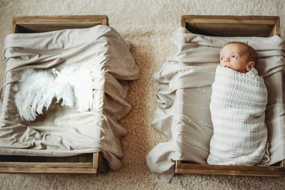 Bereaved Mom Plans Heartbreaking Photoshoot for Son and ‘Twin Brother in Heaven’ With Cribs and Angel Wings