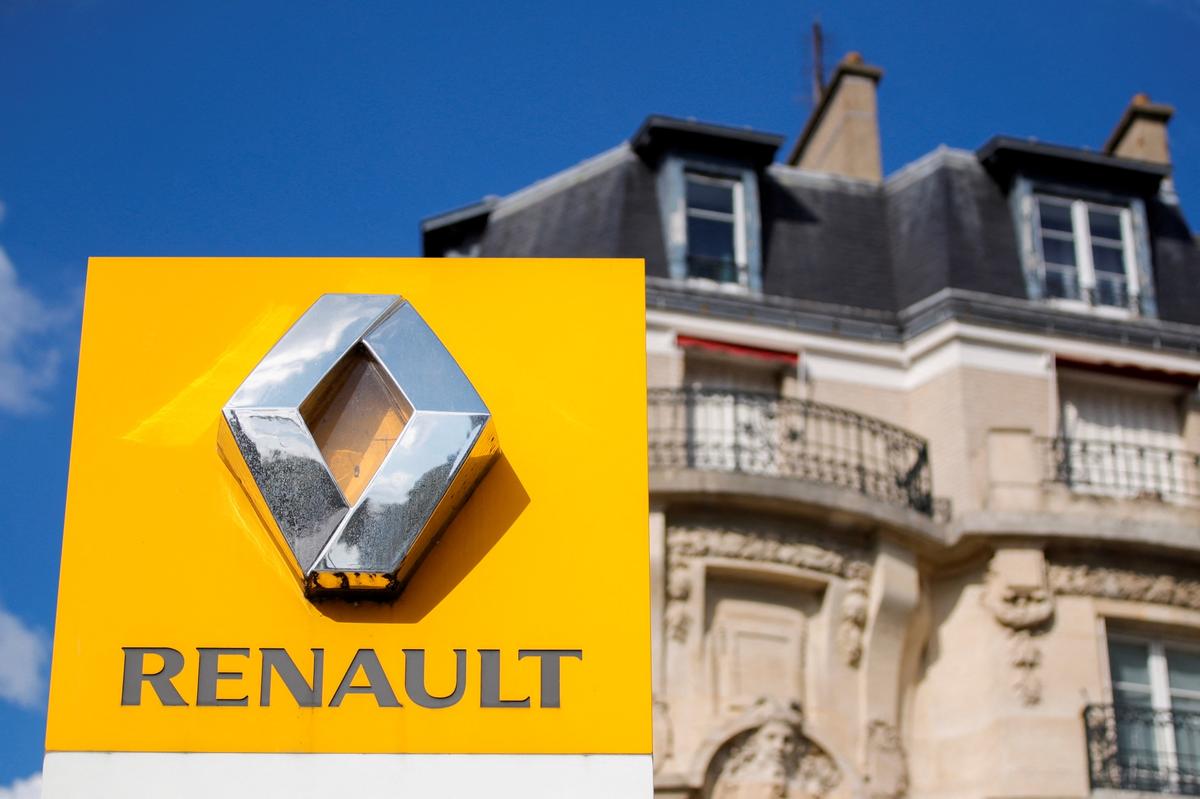 Renault Resumes Production at Moscow Plant