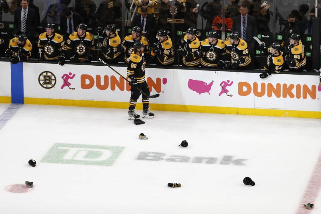 NHL Roundup: David Pastrnak’s Hat Trick Boosts Bruins