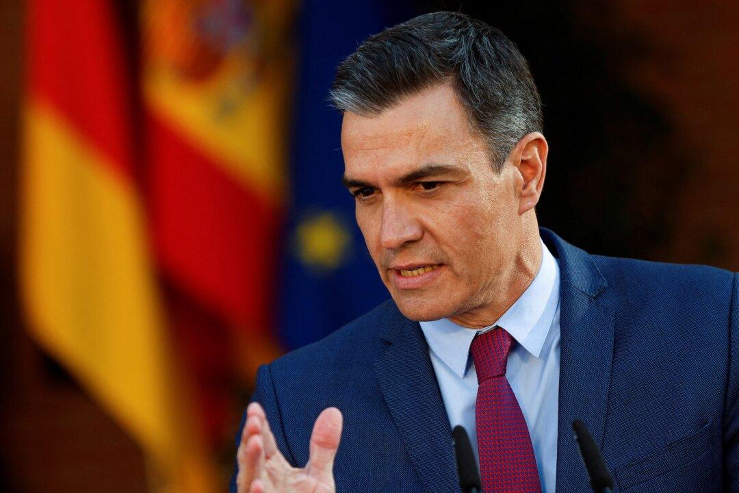 Spain to Spend 11 Billion Euros on Semi Conductor, Micro Chip Industry, PM Says