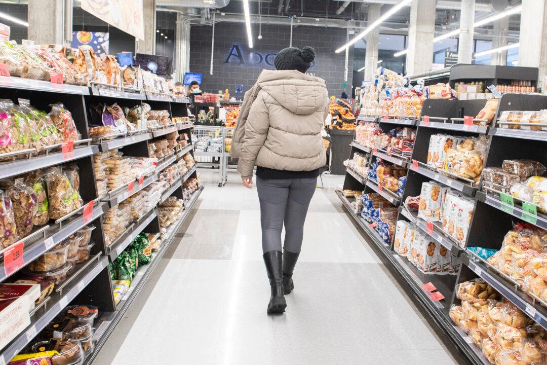 Grocery Store Closures Loom Amid Labour, Product Shortages