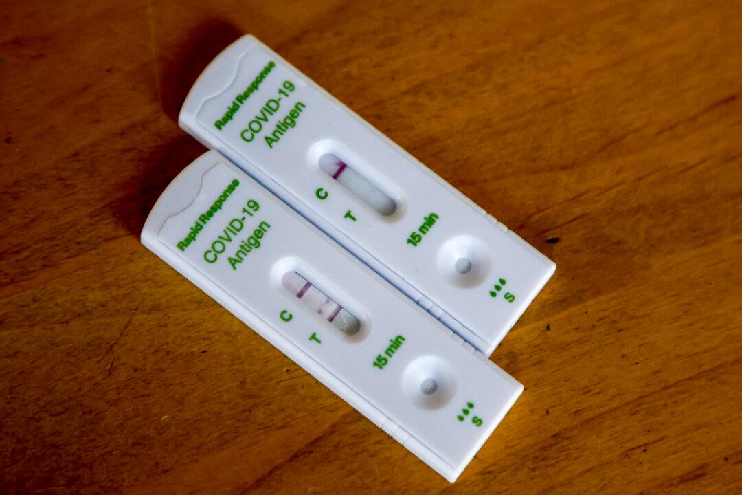 Study Finds False-Positives in Over 40% of Positive COVID Results From Sample of 900,000 Rapid Tests