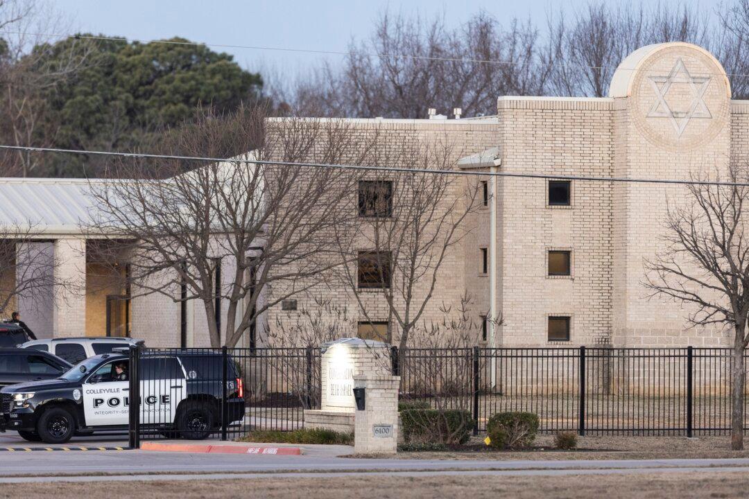 Man Who Allegedly Sold Gun Used in Texas Synagogue Attack Arrested