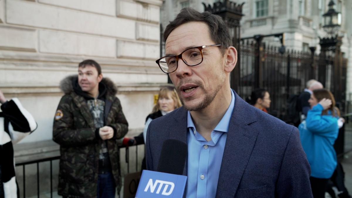 UK Government Faces Legal Challenge Over Vaccine Mandate for Health Care Workers