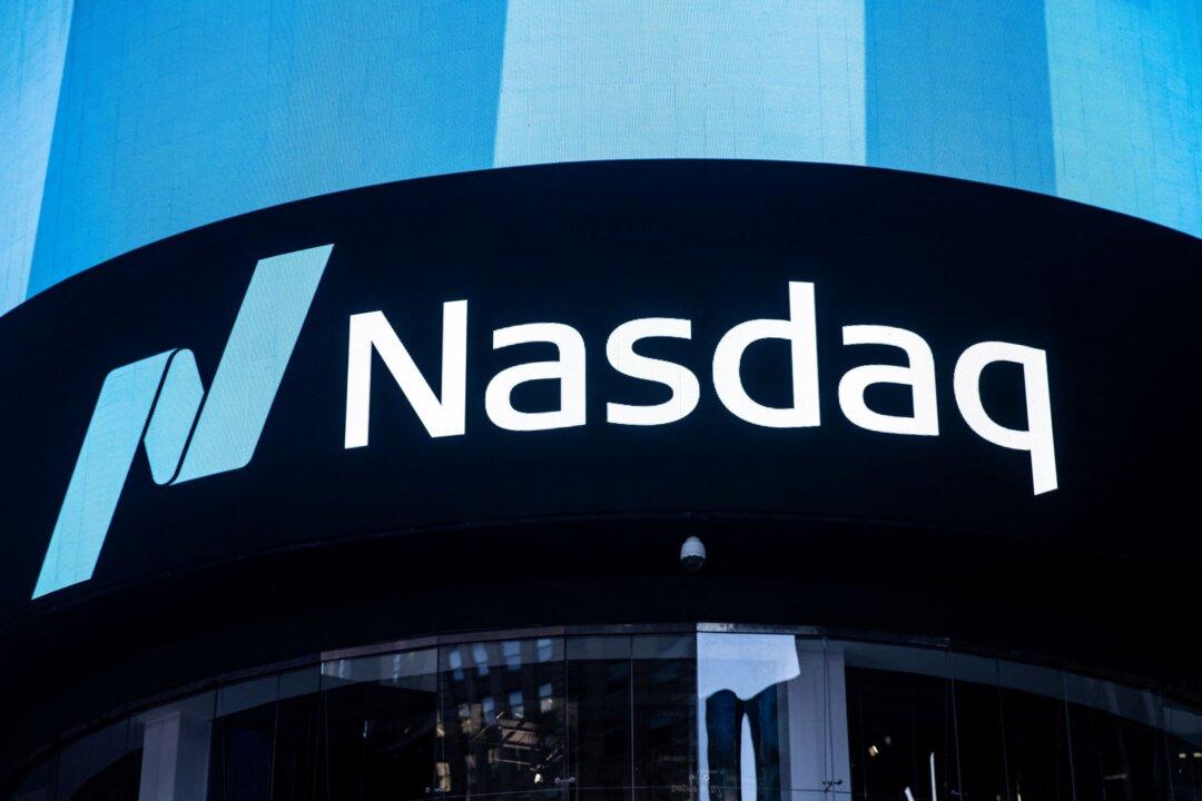Wall Street Opens Lower as Tech Tumbles, Goldman Sachs Slides