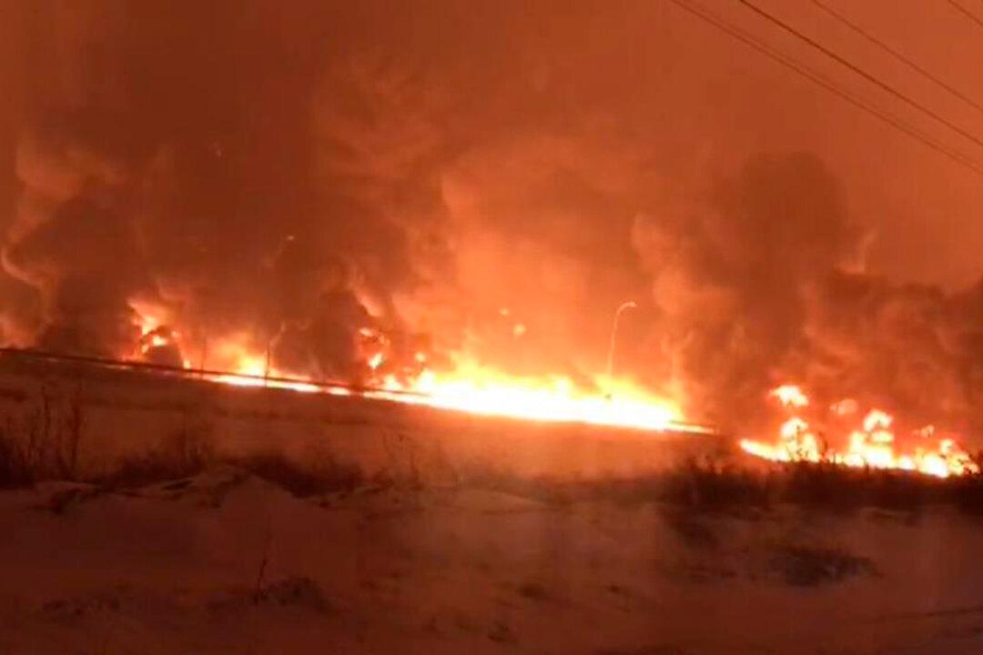 Oil Flow Resumes at Iraq-Turkey Pipeline Following Blast