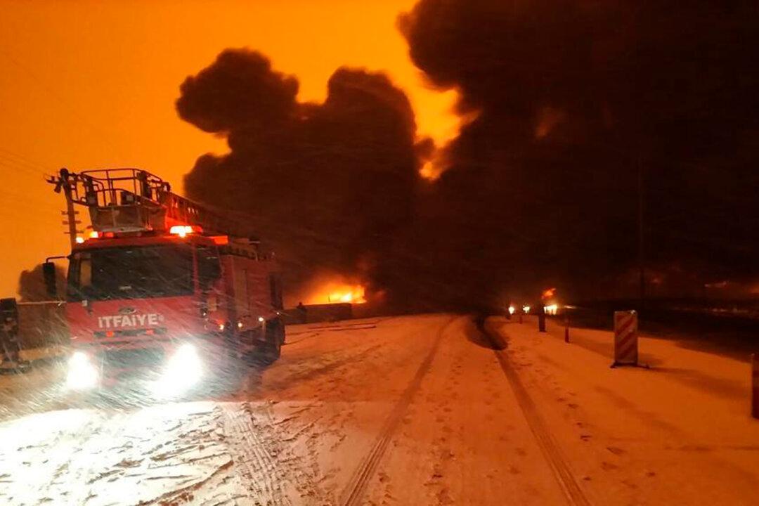 Huge Explosion Hits Key Iraq-Turkey Oil Pipeline, Sending Oil Prices to 7-Year-High