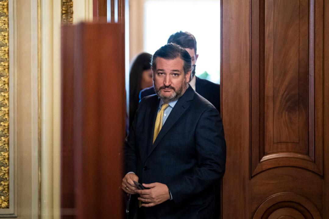 Supreme Court Appears Receptive to Ted Cruz’s Lawsuit Against Campaign Finance Rule