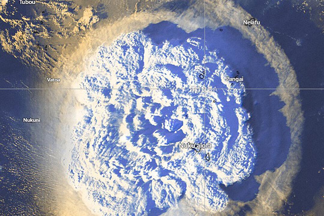 Tonga Volcano Ejected Record Amount of Water Into Stratosphere, Could Have Warming Effect