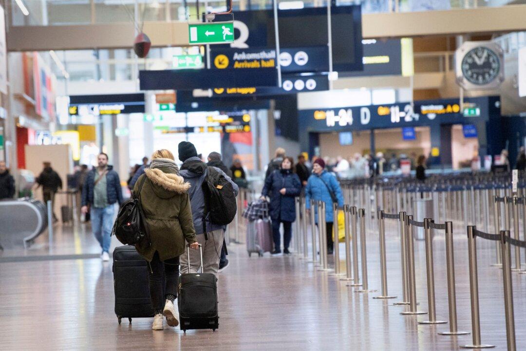 Sweden Scraps Demand for Negative COVID-19 Test to Enter Country